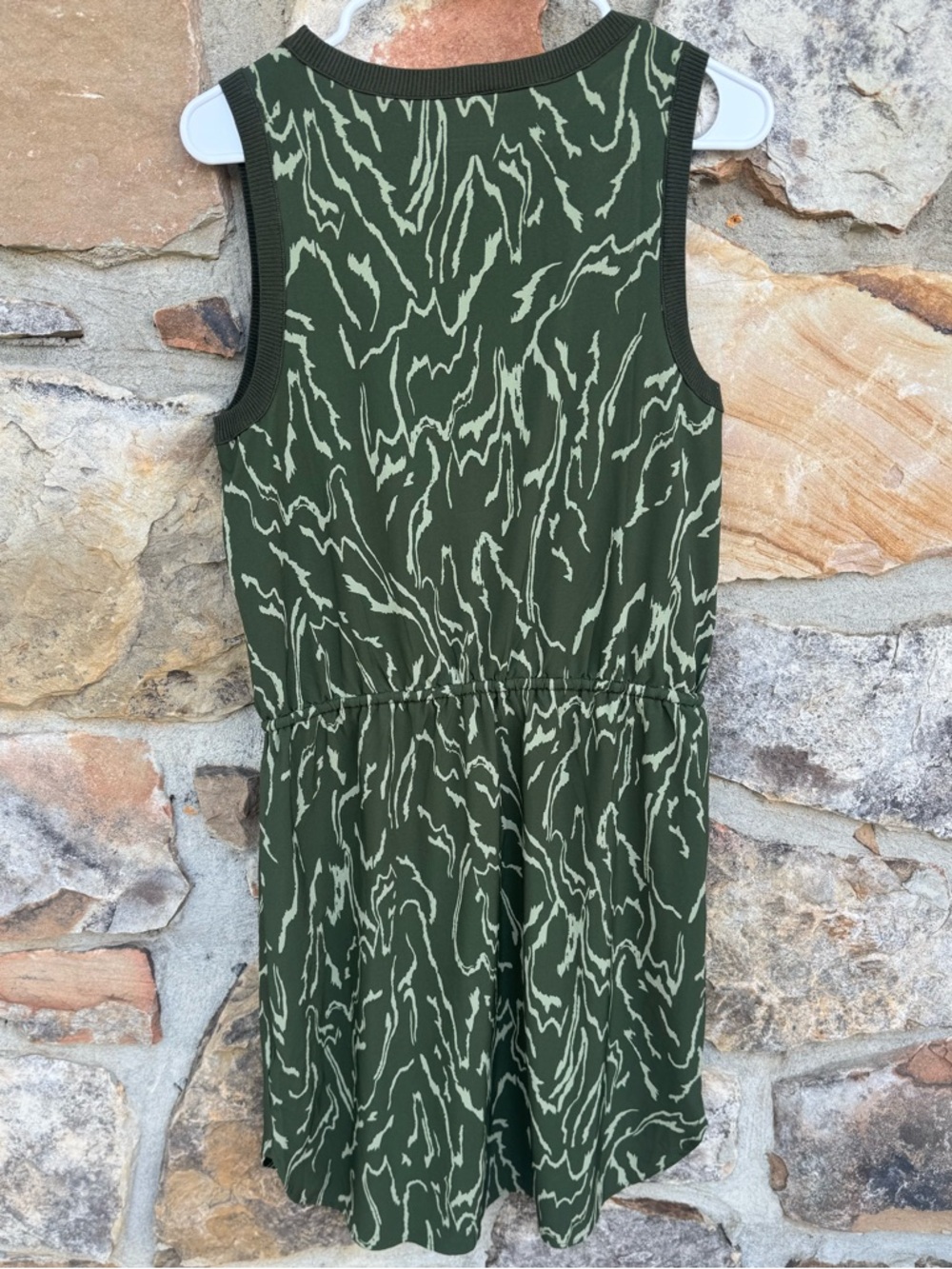 Athleta Rincon Olive Green Abstract Printed Sleeveless Athletic Tank Dress S - Picture 3 of 10